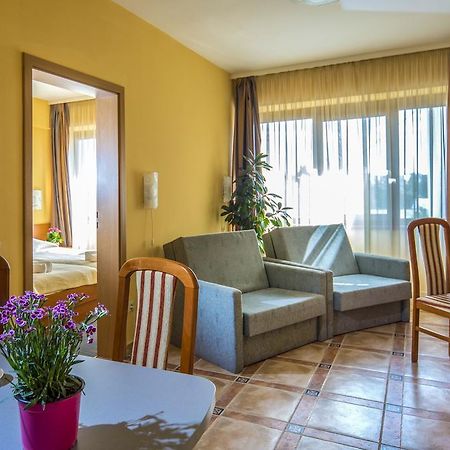 Duna Hotel Paks Exterior foto