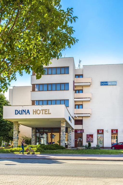 Duna Hotel Paks Exterior foto